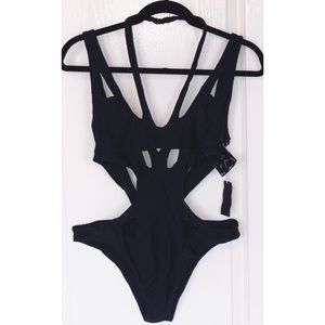 NWT 🖤 Nasty Gal One Piece